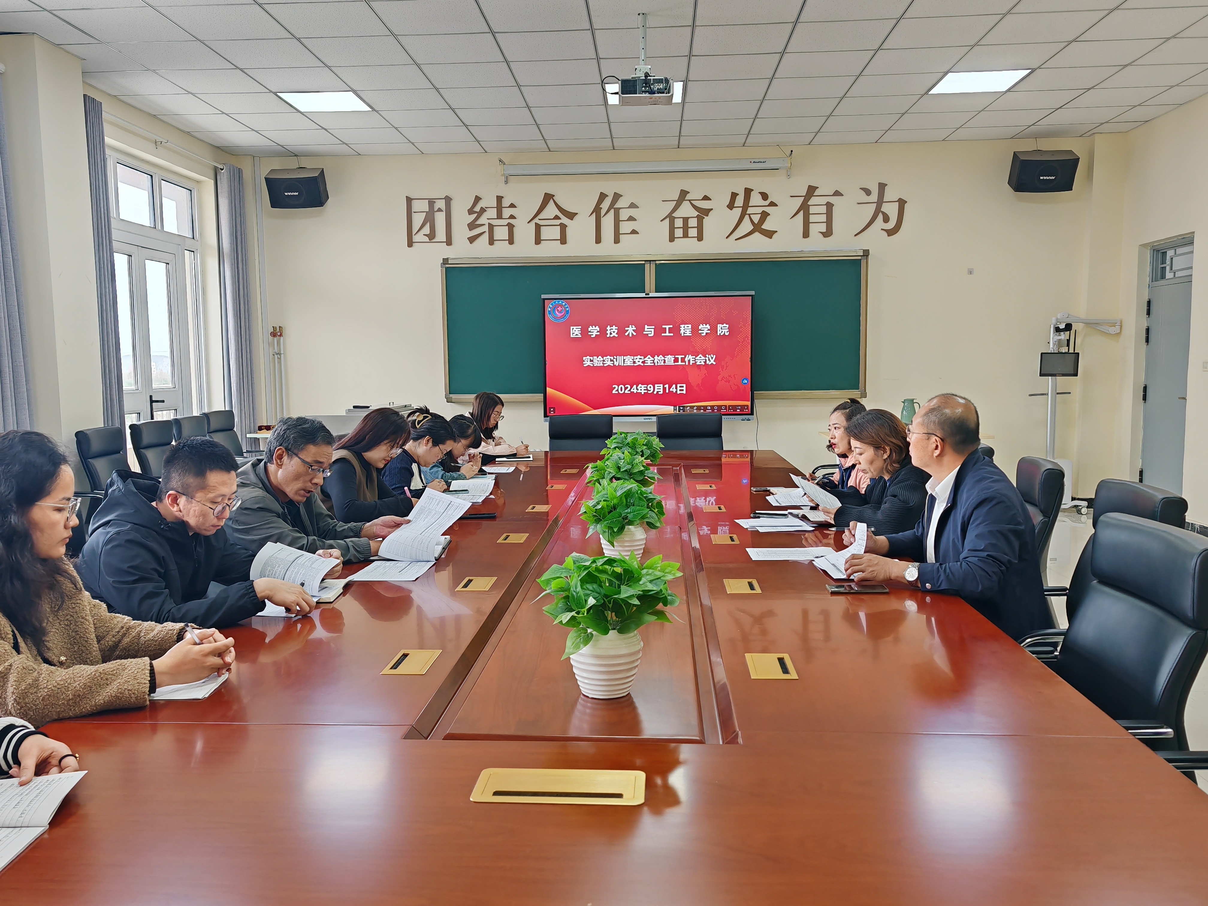 1726877646598066992.jpg 2.jpg