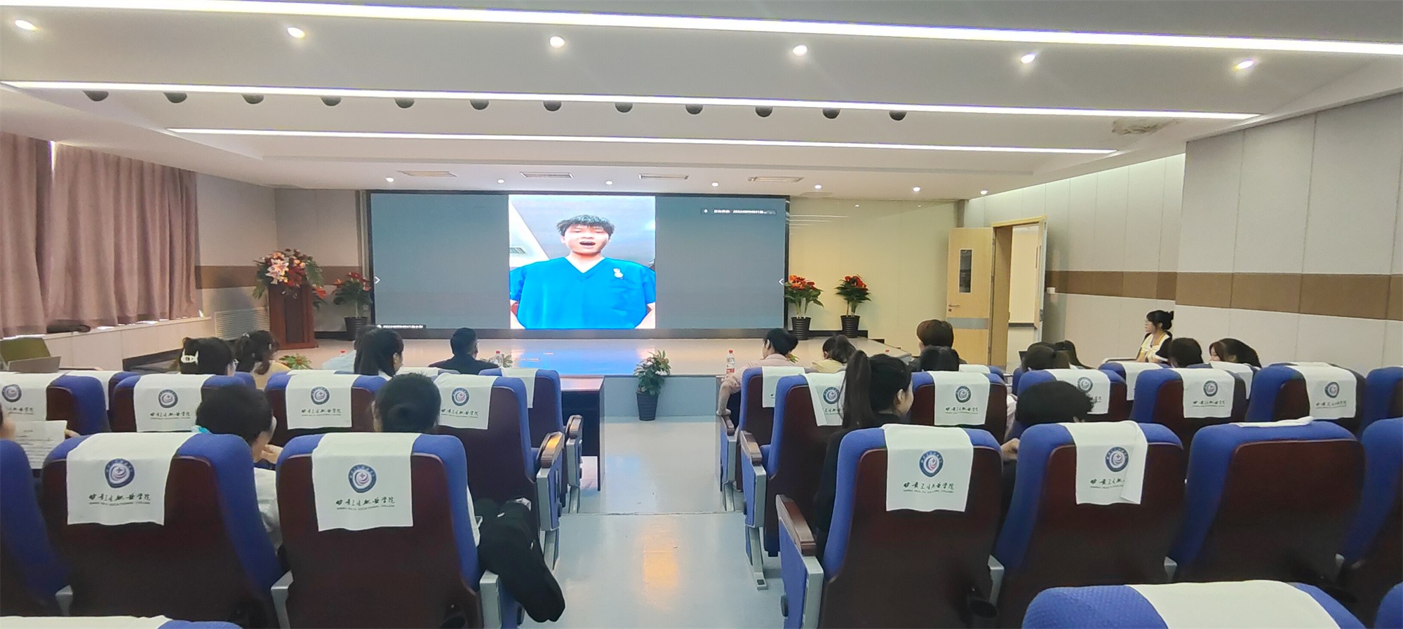 1727343619099038144.jpg e3e924707af0c3e23d97a2006faa93ae.jpg